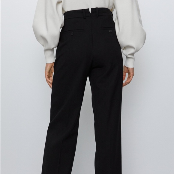 [SOLD ON DEPOP] Aritzia Babaton Agency Pant (US 2) old version in black - Picture 2 of 6